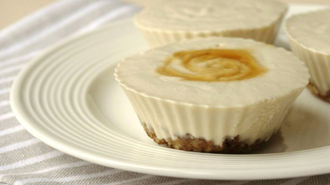 Рецепт вегетарианских мини-чизкейков без выпечки