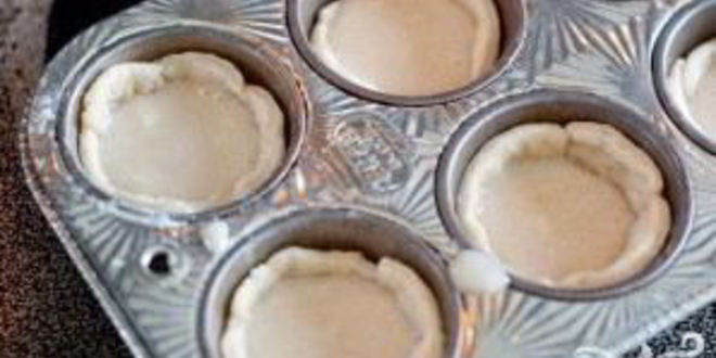 Рецепт кексов с персиковой начинкой и имбирным кремом