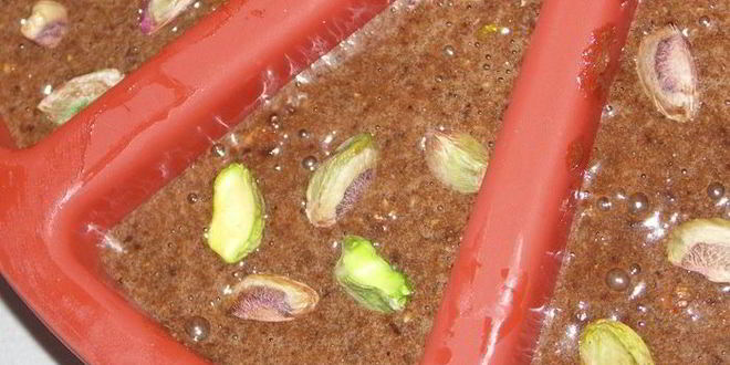 Рецепт шоколадных кексов с фисташками