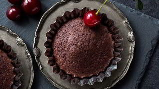 Рецепт Шоколадных кексов с вишней