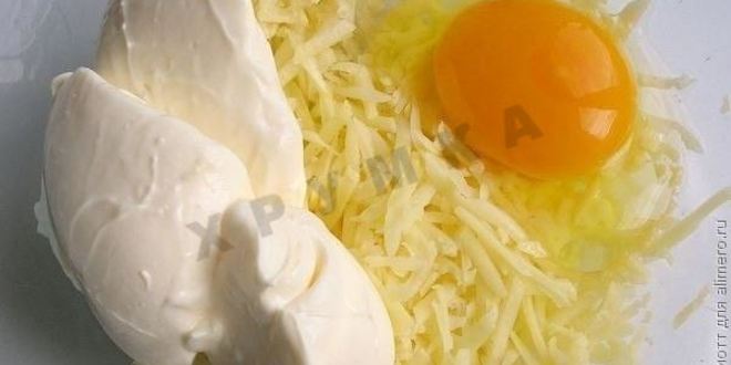 Рецепт хачапури из тертого картофеля с сыром и чесноком