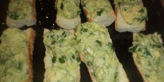 Рецепт багета с кабачково-сырной начинкой