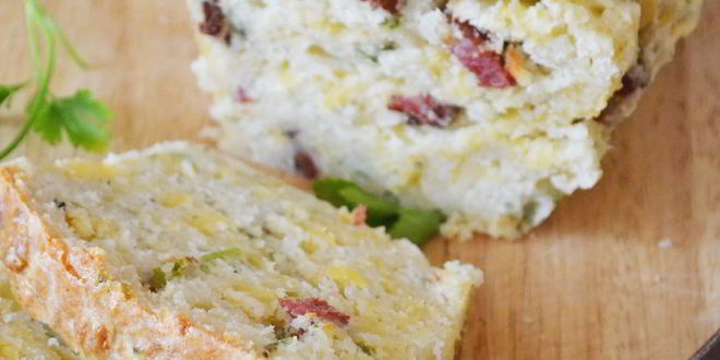 Рецепт Хлеба с копченым беконом и сыром чеддер