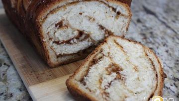 Рецепт Сладкого хлеба с варенной сгущенкой и орехами