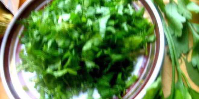 Рецепт сырного хрустящего батона с чесноком