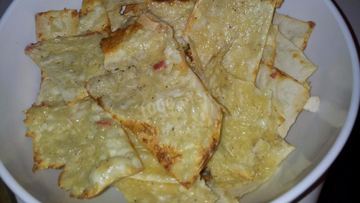 Рецепт Чипсов из лаваша с яйцом сыром и колбасой