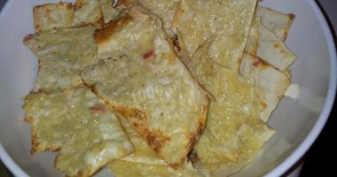 Рецепт Чипсов из лаваша с яйцом сыром и колбасой