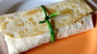 Рецепт Лаваша с колбасой и помидорами