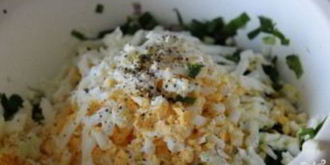 Рецепт лаваша с луком и яйцом