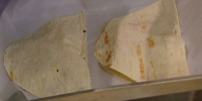 Рецепт лаваша с сыром, персиками и шнитт-луком