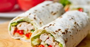 Рецепт Ролла из лаваша с курицей и овощами