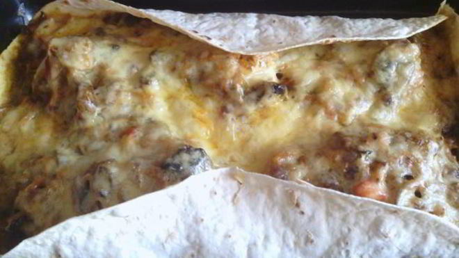 Рецепт рыбного филе на овощной подушке в лаваше