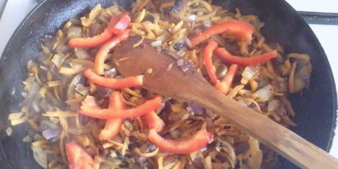 Рецепт рыбного филе на овощной подушке в лаваше