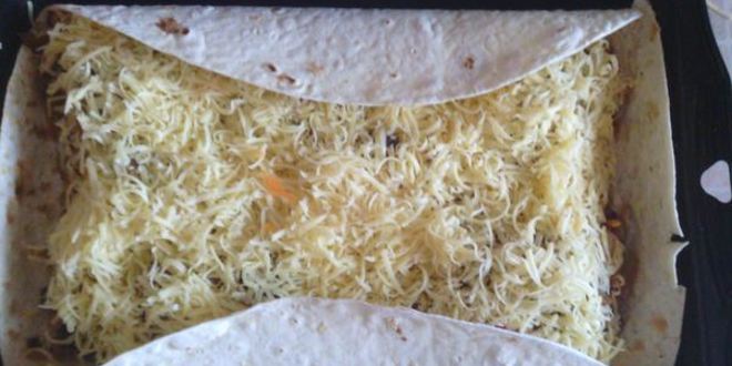 Рецепт рыбного филе на овощной подушке в лаваше