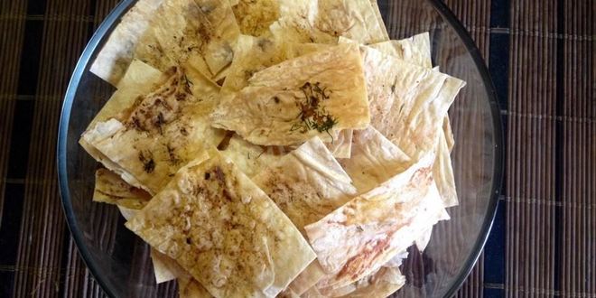 Рецепт вкусных чипсов из лаваша с чесноком