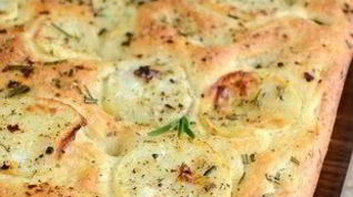 Рецепт Фокаччи с картофелем и розмарином