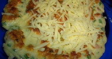 Рецепт Лепешки на завтрак с яйцами и колбасой