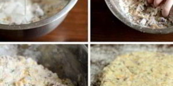 Рецепт лепешек с беконом, луком и сыром