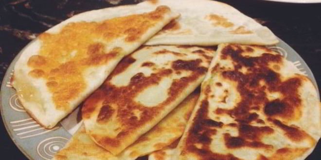 Рецепт Лепешек с курицей и зеленью