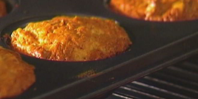 Рецепт маффинов с апельсиновым соком, орехами и курагой