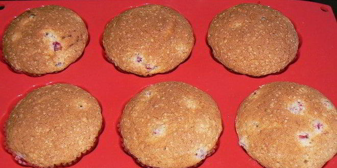 Рецепт маффинов с красной смородиной