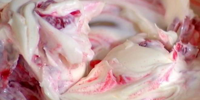 Рецепт миндальных маффинов с малиновым кремом