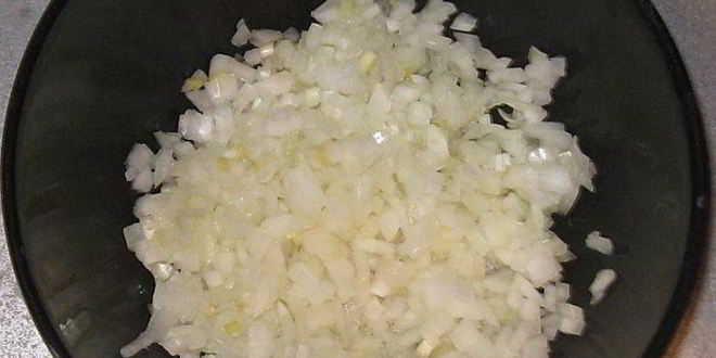 Рецепт мясных маффинов с овощной начинкой