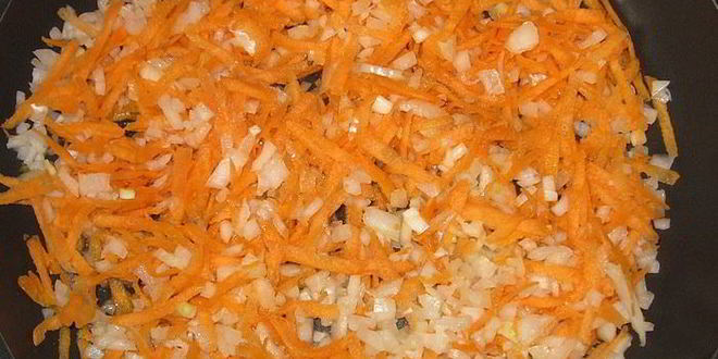 Рецепт мясных маффинов с овощной начинкой