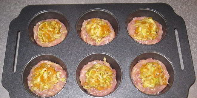 Рецепт мясных маффинов с овощной начинкой