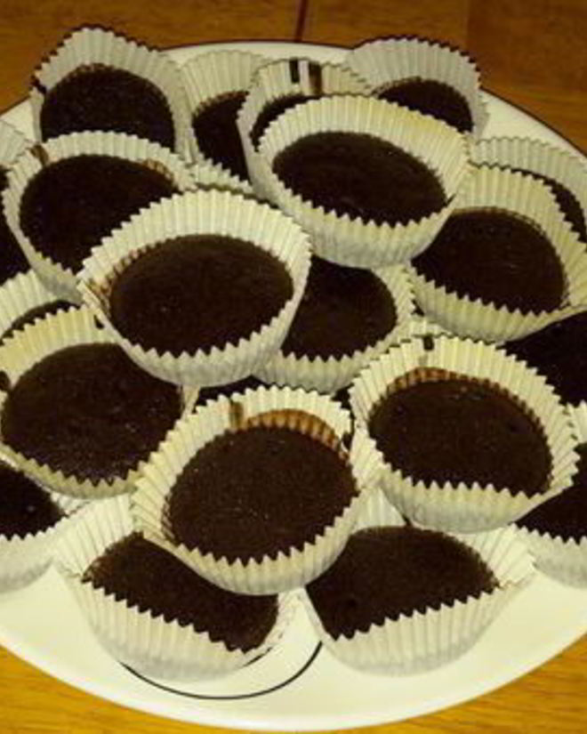 Рецепт шоколадных маффинов с крем сыром