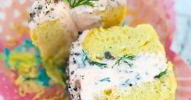 Рецепт Закусочных маффинов с муссом из копченого лосося