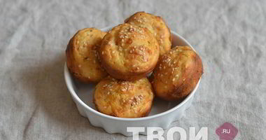 Рецепт Закусочных маффинов с ветчиной и сыром