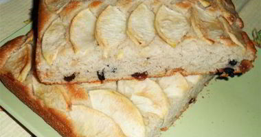 Рецепт Манника с яблоками и орехами