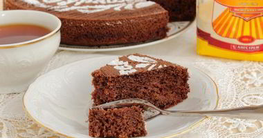 Рецепт Шоколадного манника с малиновым джемом