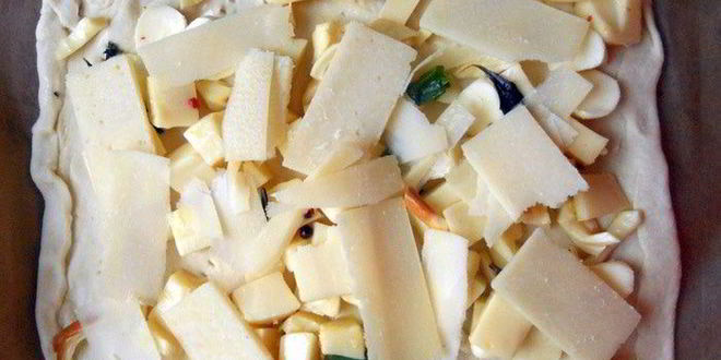 Рецепт мини-выпечки с овощами и маринованным сыром