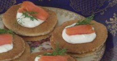 Рецепт Гречневых оладий с красной рыбой