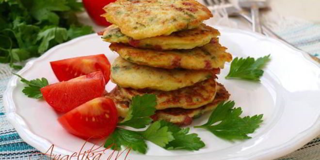 Рецепт кабачковых оладий с колбасой