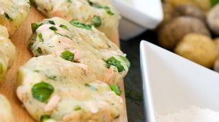 Рецепт Картофельных оладий с семгой