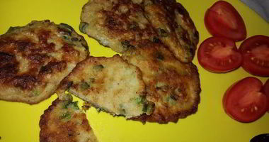 Рецепт Мясных оладий с зеленым луком