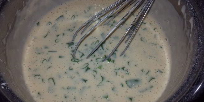 Рецепт мясных оладий с зеленым луком