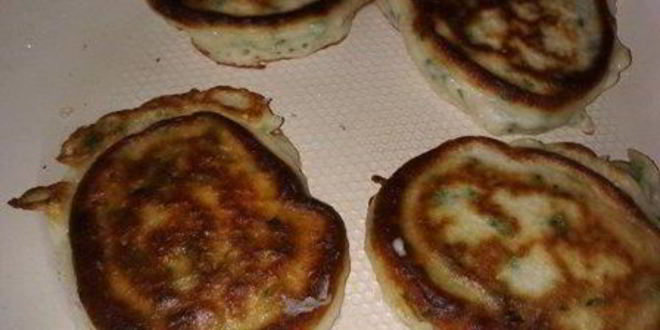 Рецепт оладушек с зеленым луком