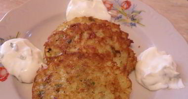 Рецепт Оладий из кабачка с творогом и брынзой