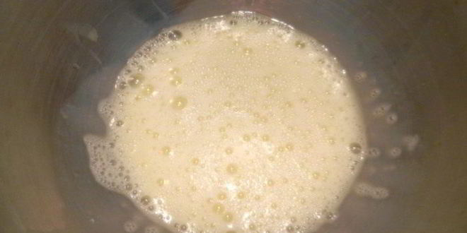 Рецепт оладий с черникой завтрак за 5 минут