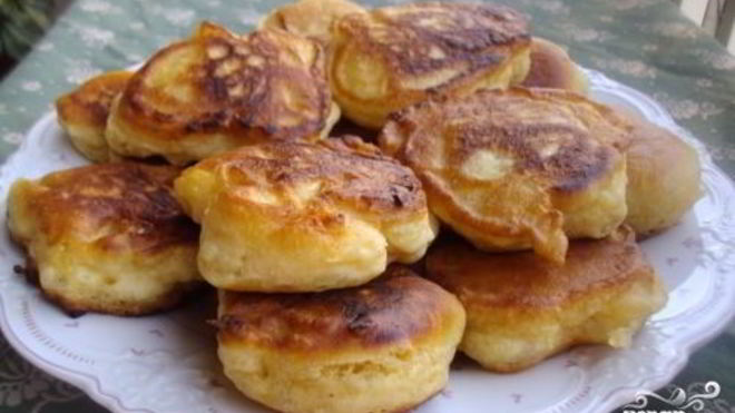 Рецепт пышных оладий с яблоками