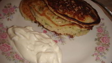 Рецепт Сливочных оладий с кабачками, зеленью и сыром