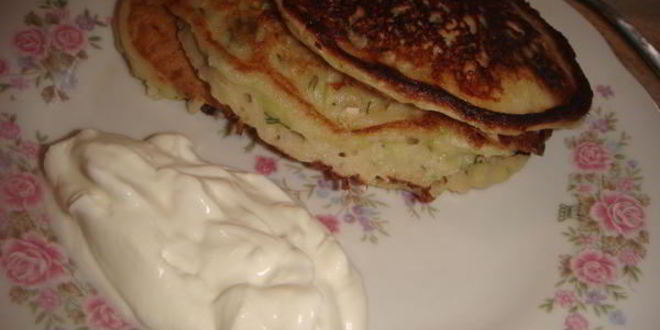 Рецепт Сливочных оладий с кабачками, зеленью и сыром