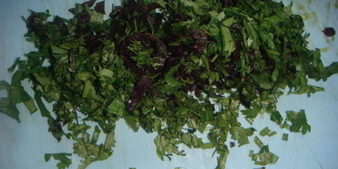 Рецепт сливочных оладий с кабачками, зеленью и сыром