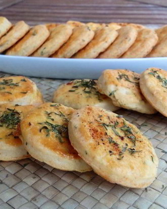 Рецепт греческого печенья с брынзой и тимьяном