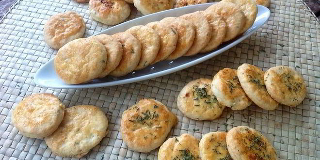 Рецепт греческого печенья с брынзой и тимьяном
