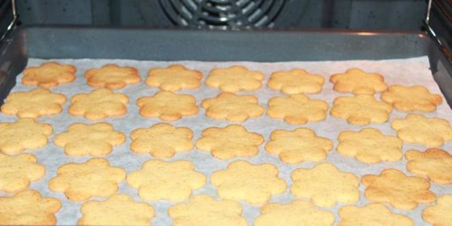 Рецепт медового печенья с орешками